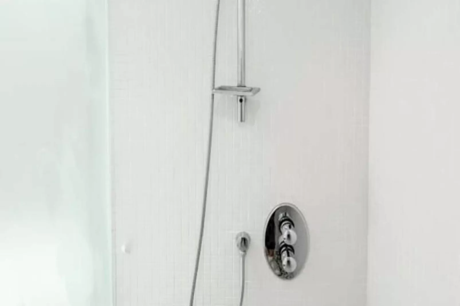 Appartement De Haut Standing Authentique Situ&eacute; Au Coeur Du Triangle D'or-Buitenkant zomer