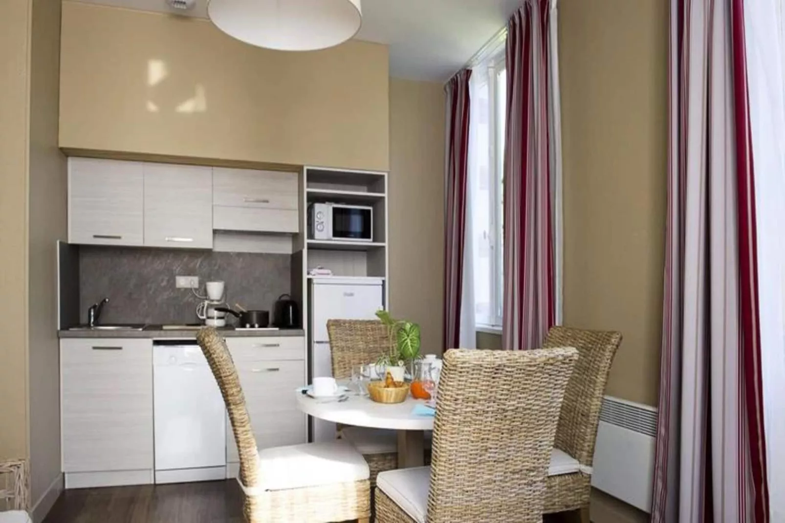 Résidence Villa Régina - Vacances Bleues-Buitenkant zomer