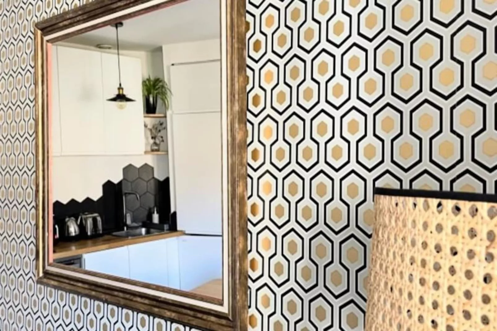 Les Toits De L'argenterie-Image-tags.