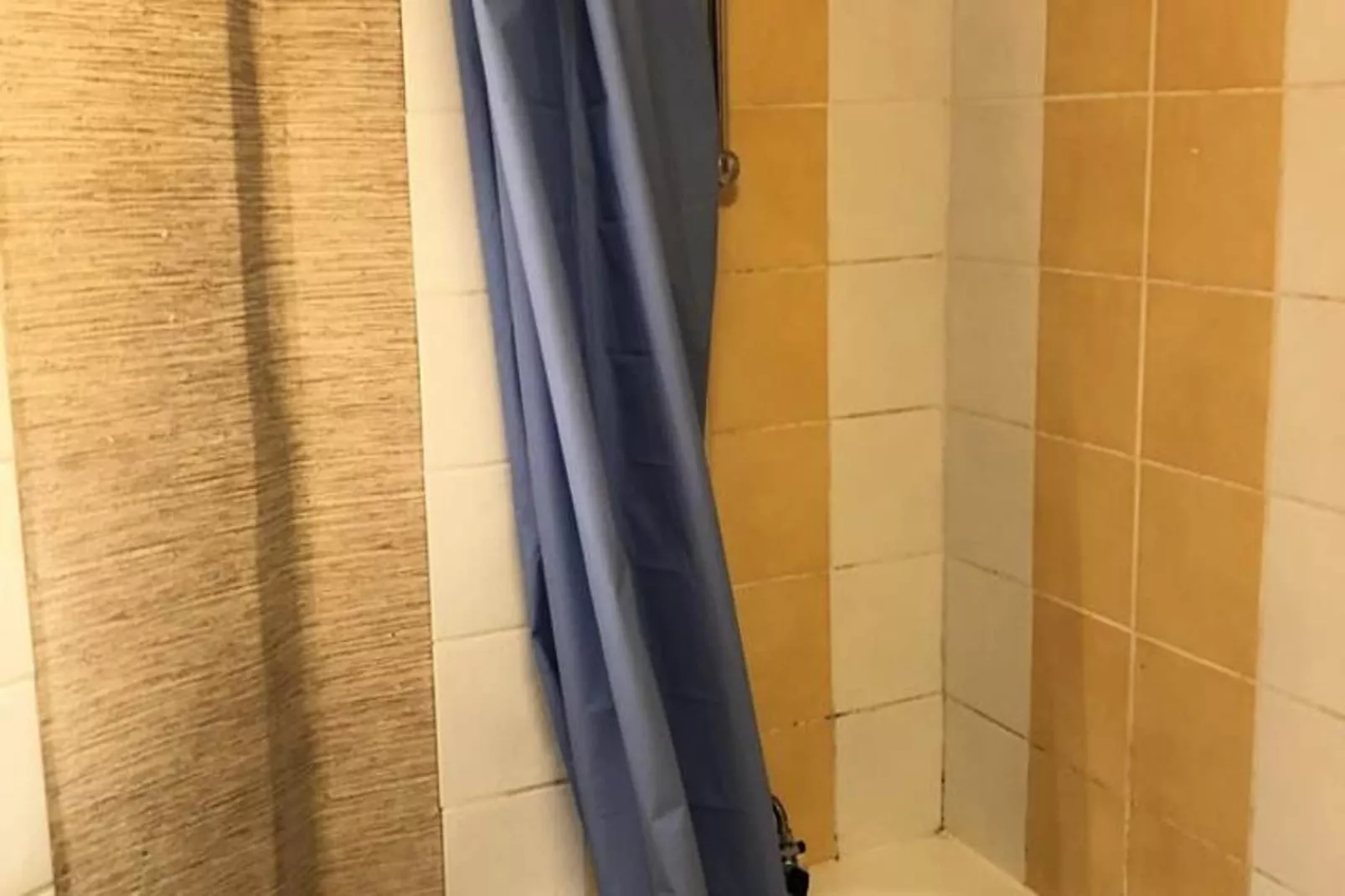 Résidence Grand Sud-Badkamer