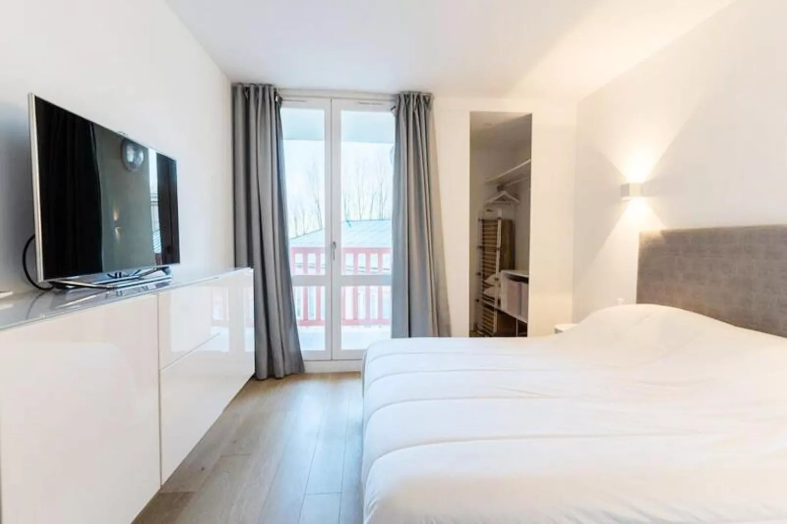 Résidence Sublime T2  Pour 4 Personnes, R&eacute;nov&eacute; Avec Piscine Tennis Parking Wifi-Slaapkamer