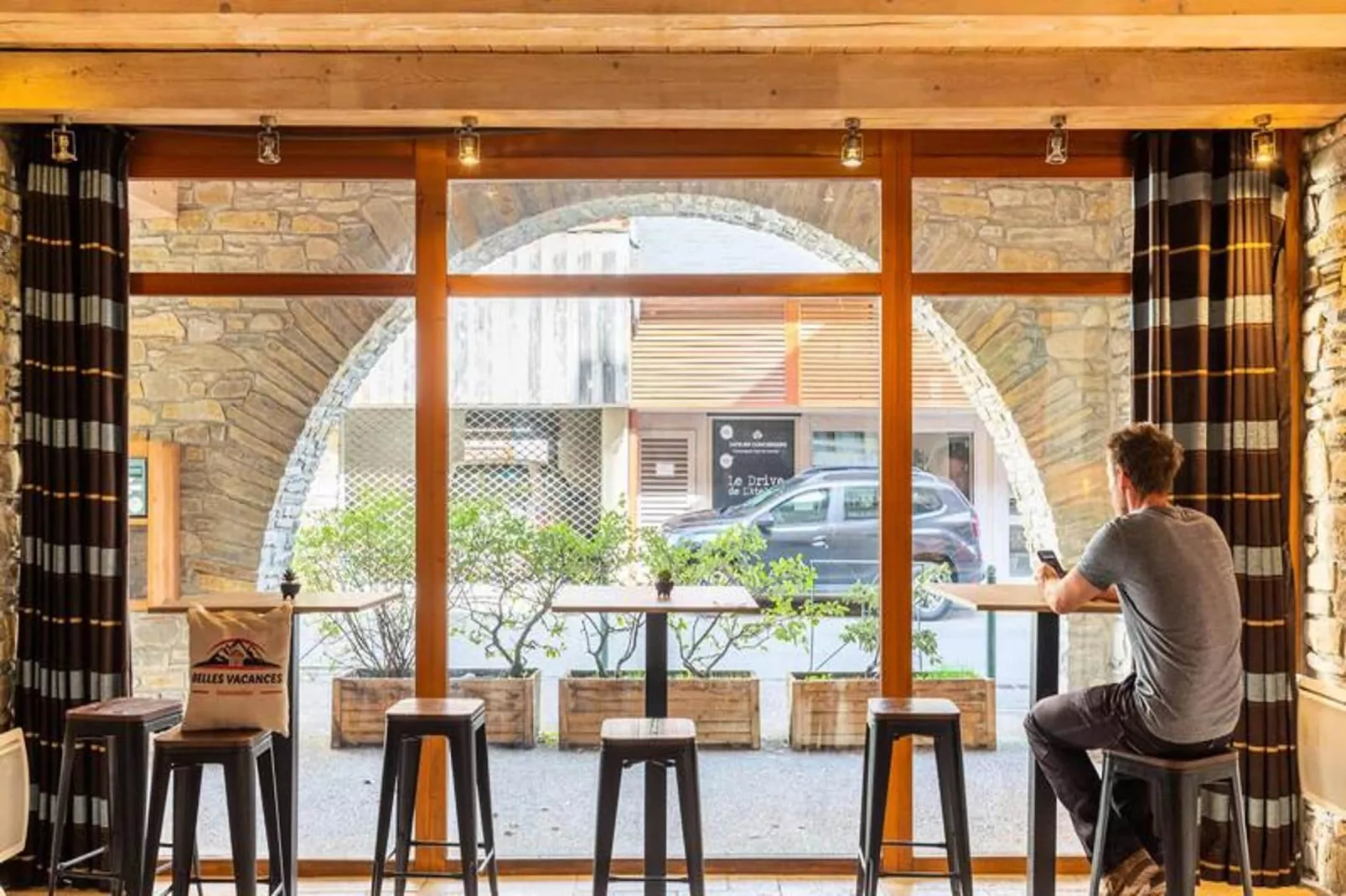 Résidence Cami Real-Uitzicht zomer