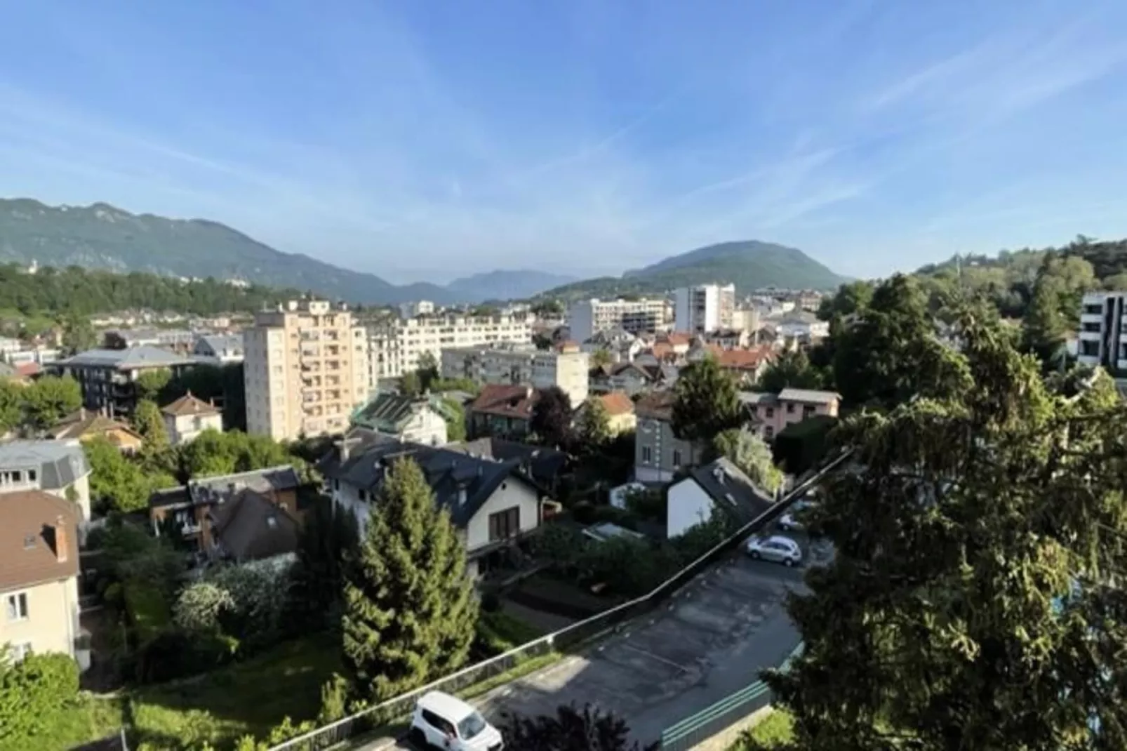 Résidence Montcalm D-Uitzicht zomer