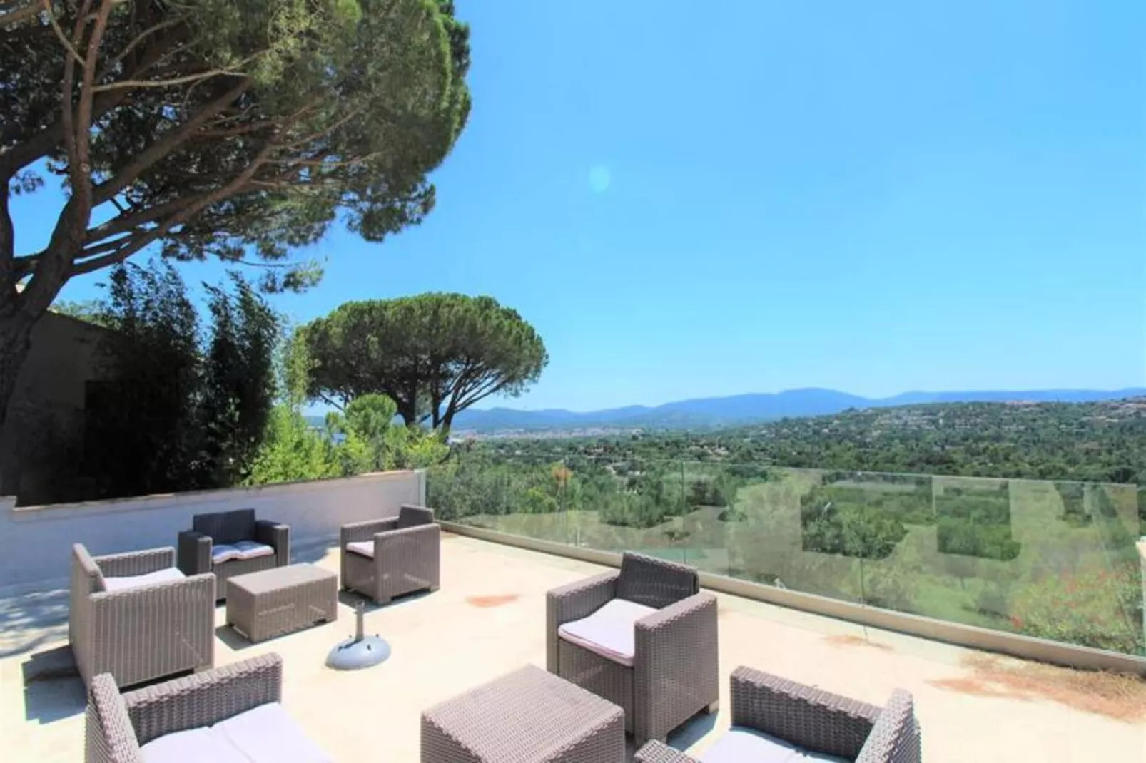 Résidence Hauts De Grimaud-Buitenkant zomer