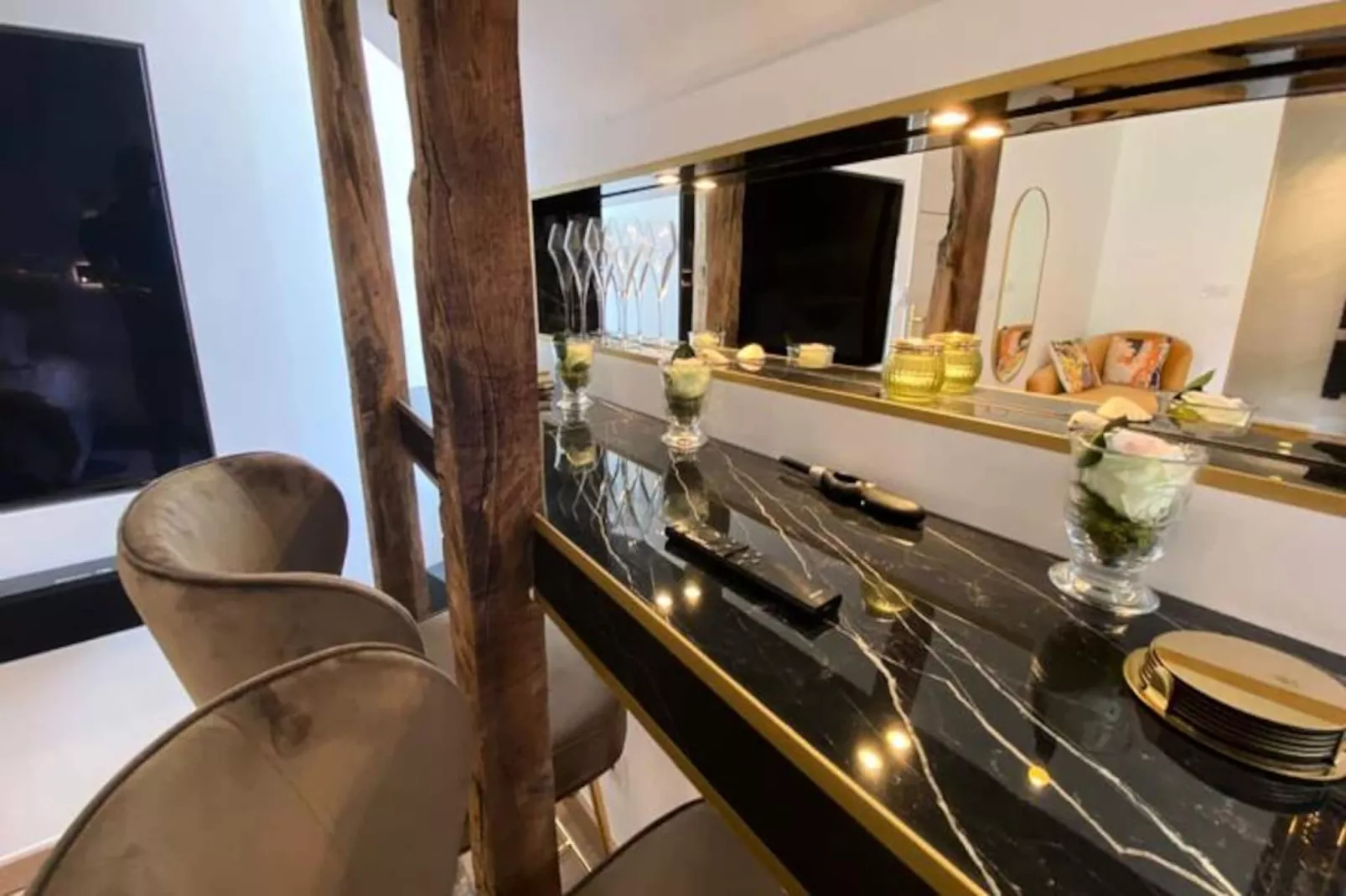 19a - Le Septi&egrave;me Ciel, Cocoon Lover-Image-tags.