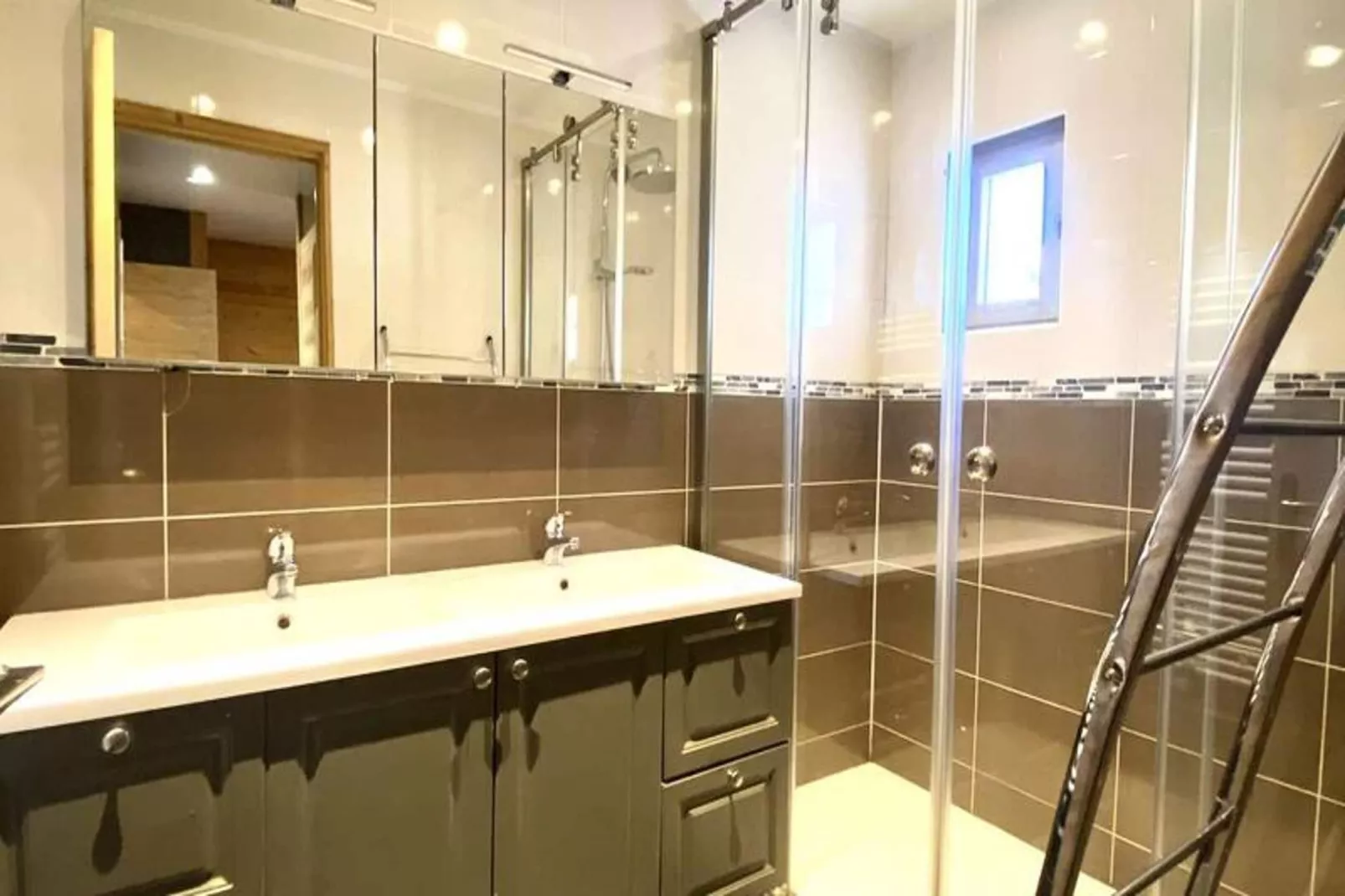 Résidence Les Bleuets-Badkamer