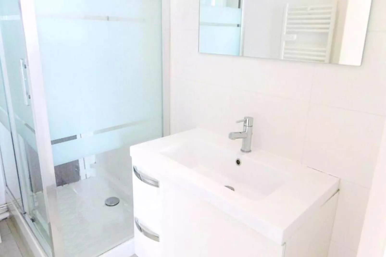 Résidence Les Roseliers-Badkamer