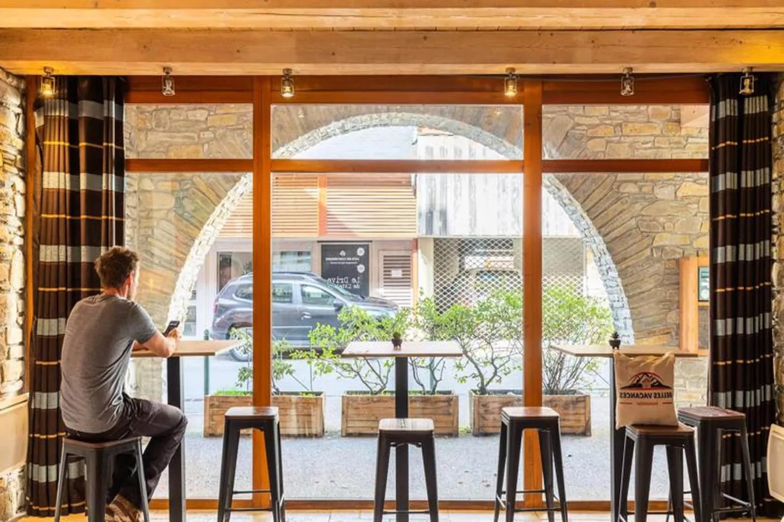 Résidence Cami Real-Uitzicht zomer