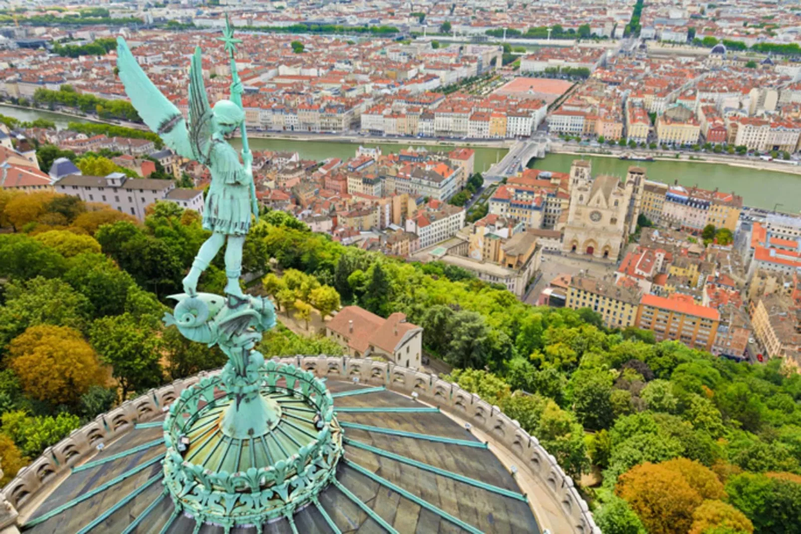 Appart'hôtel Odalys City Bioparc-Uitzicht zomer