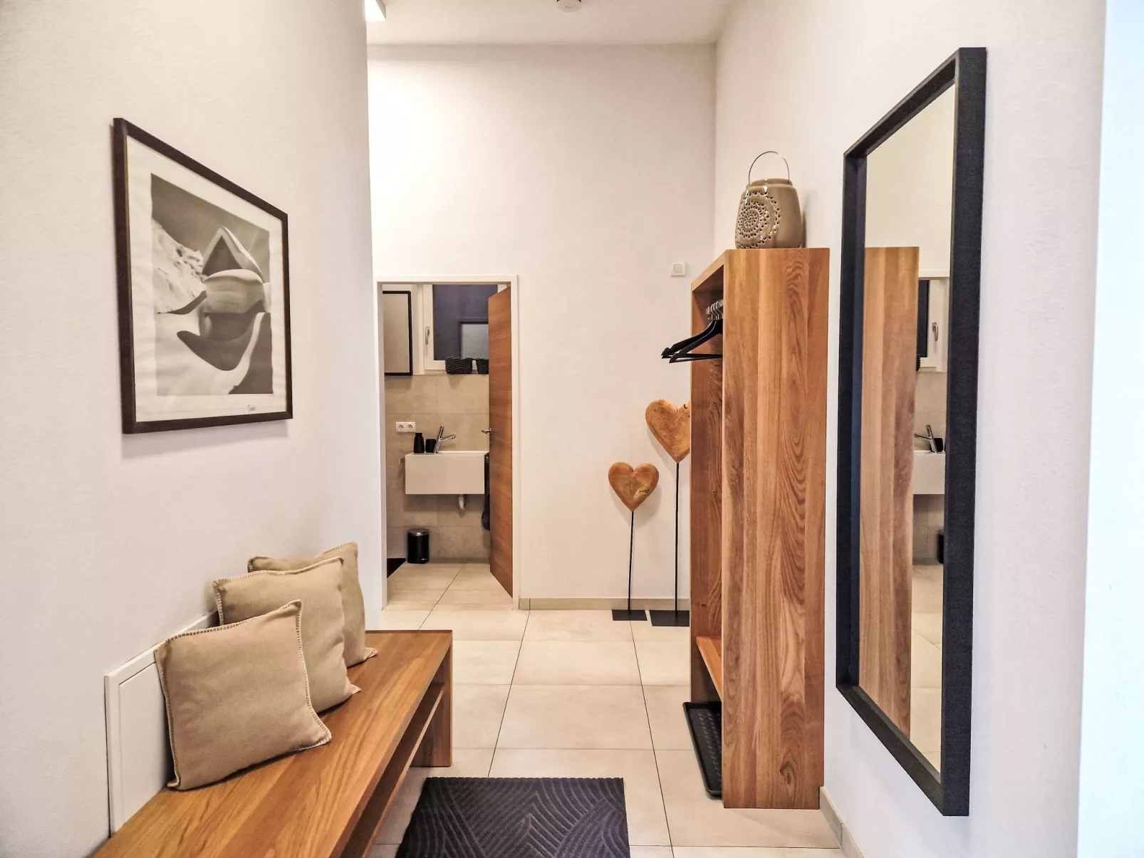 The Rock Design-Binnen