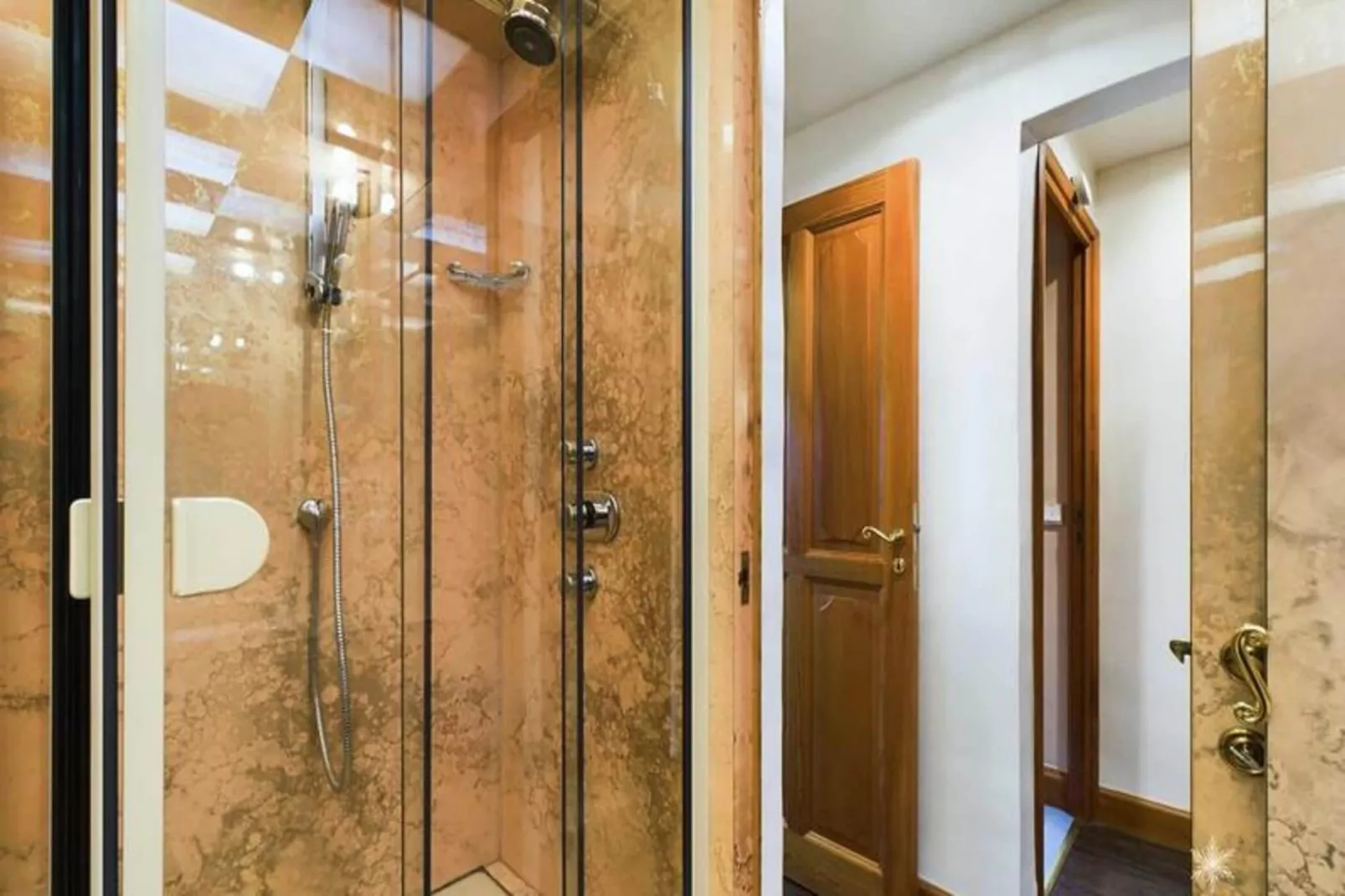 Résidence Terrasses De La Rosi-Buitenkant zomer