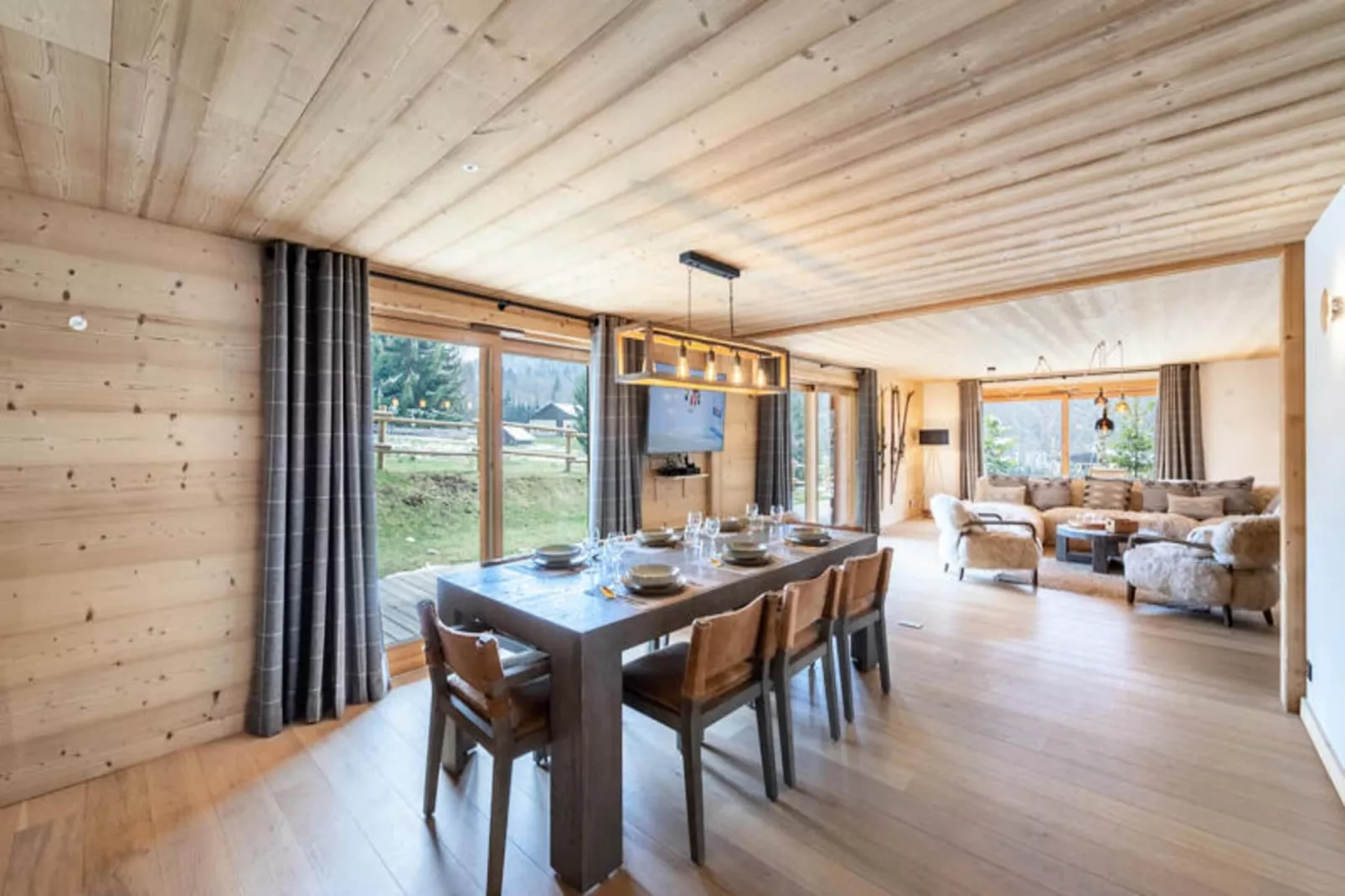 Résidence Demimeige-Buitenkant zomer