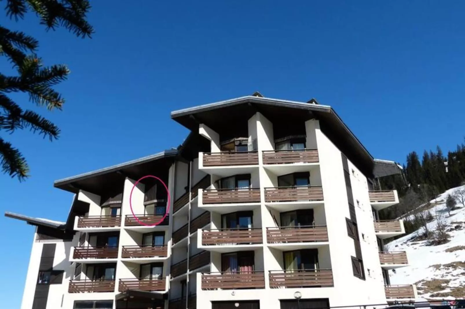 Résidence Aravis 1500-Buitenkant zomer