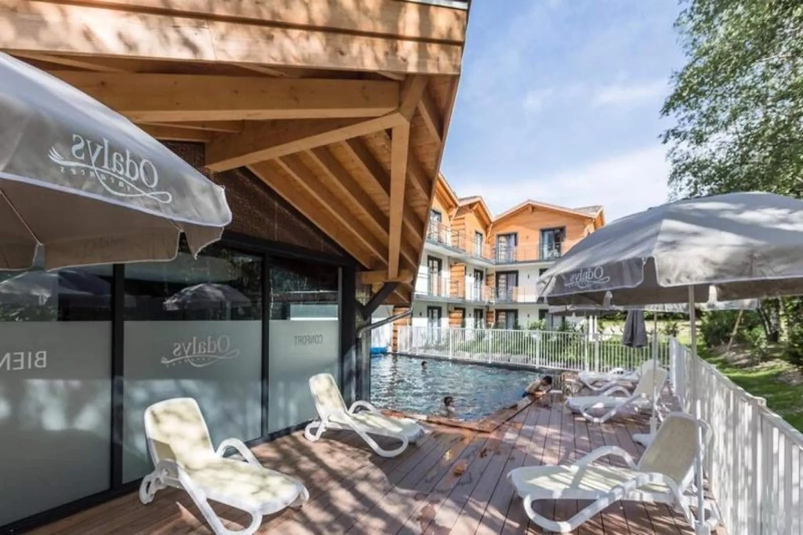 Résidence Prestige Odalys Isatis****-Uitzicht zomer