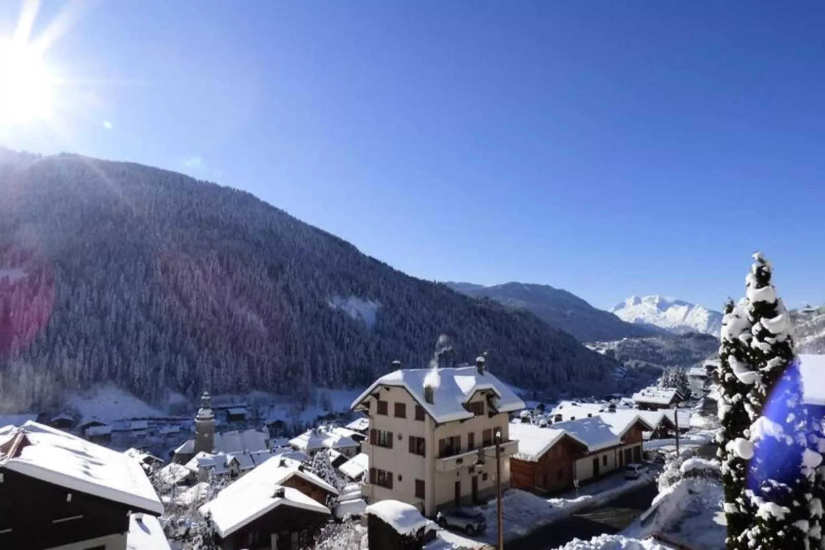 Résidence Valerianne-Buitenkant zomer