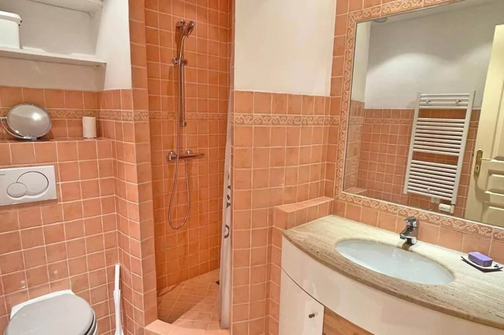 Résidence Vieille Ville-Badkamer