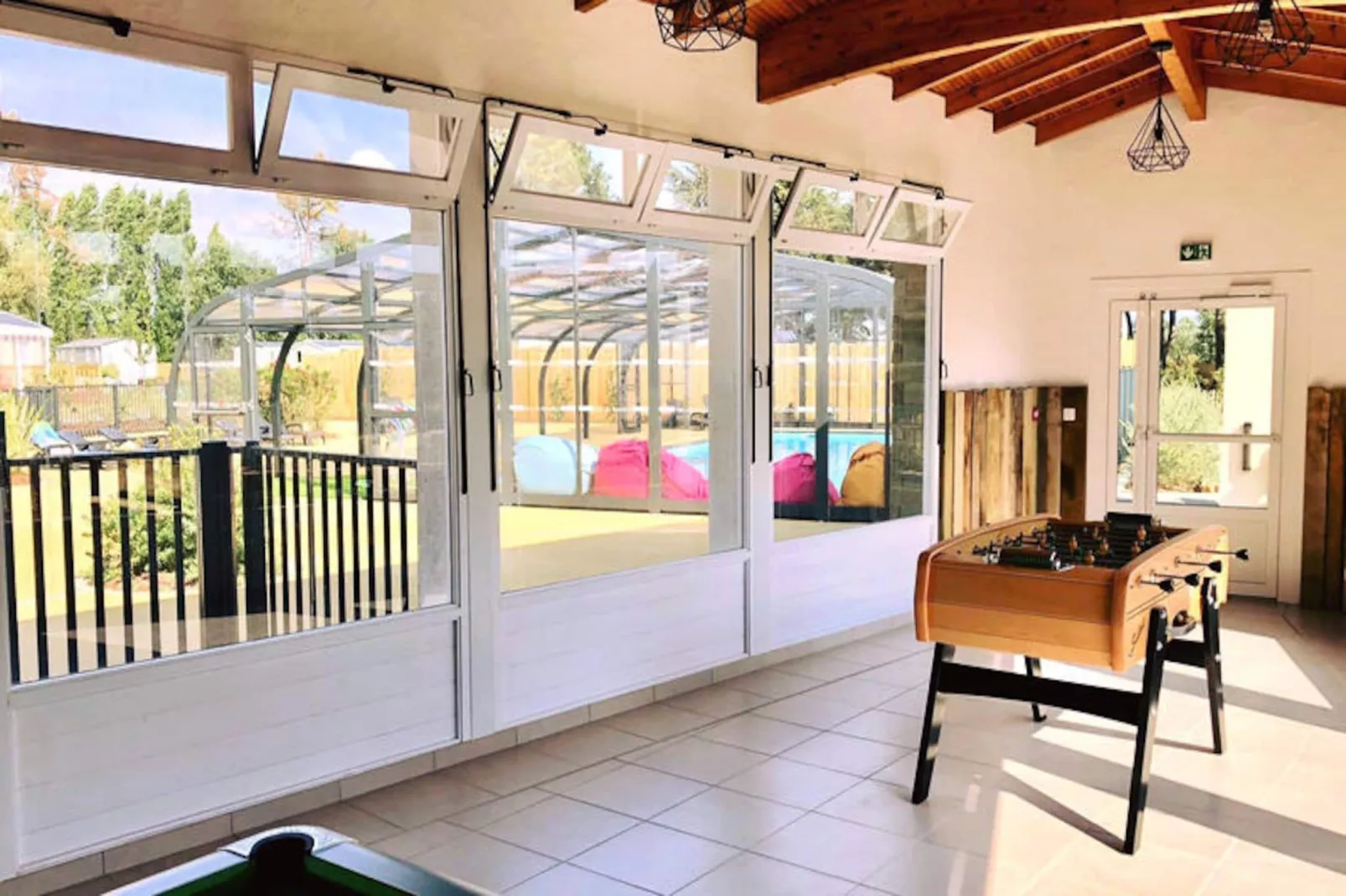 Mobil Home - Bungalow - Cottage à Saint-Hilaire-de-Riez-Image-tags.