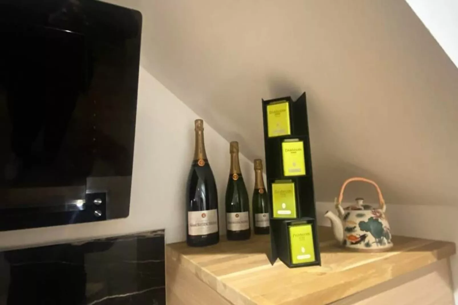 19a - Le Septi&egrave;me Ciel, Cocoon Lover-Image-tags.