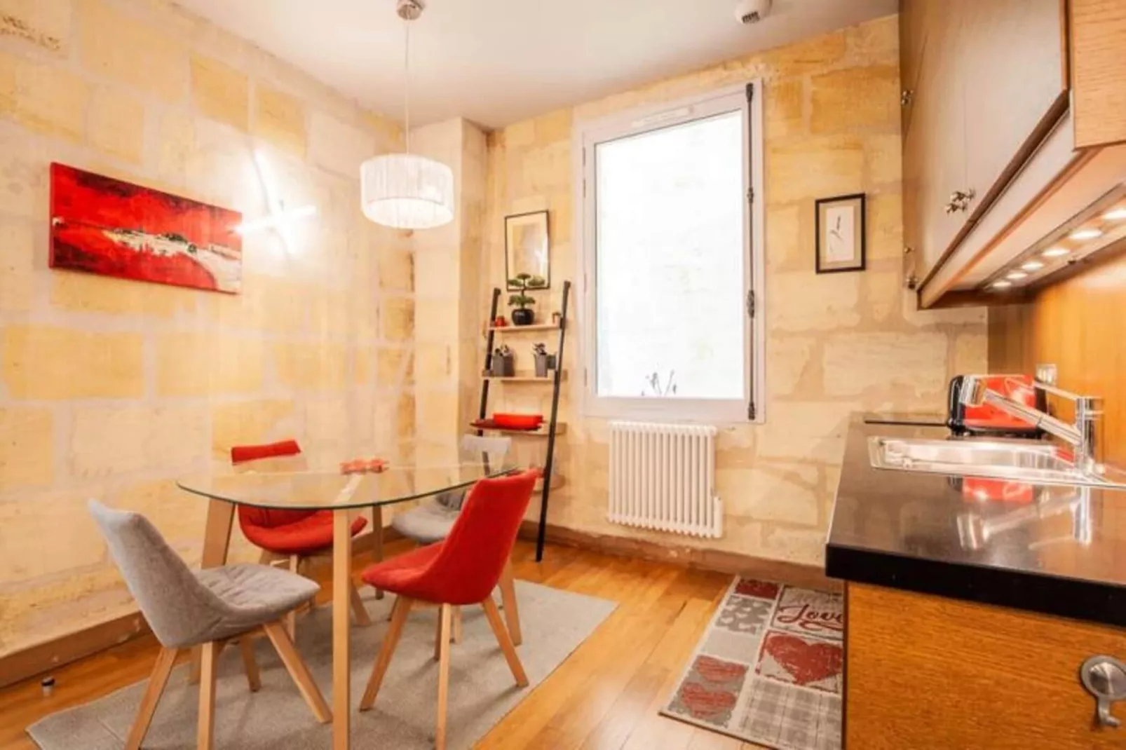 Superbe Appartement &agrave; La Belle Pierre Pour 4 Dans La Rue Des Antiquaires-Buitenkant zomer