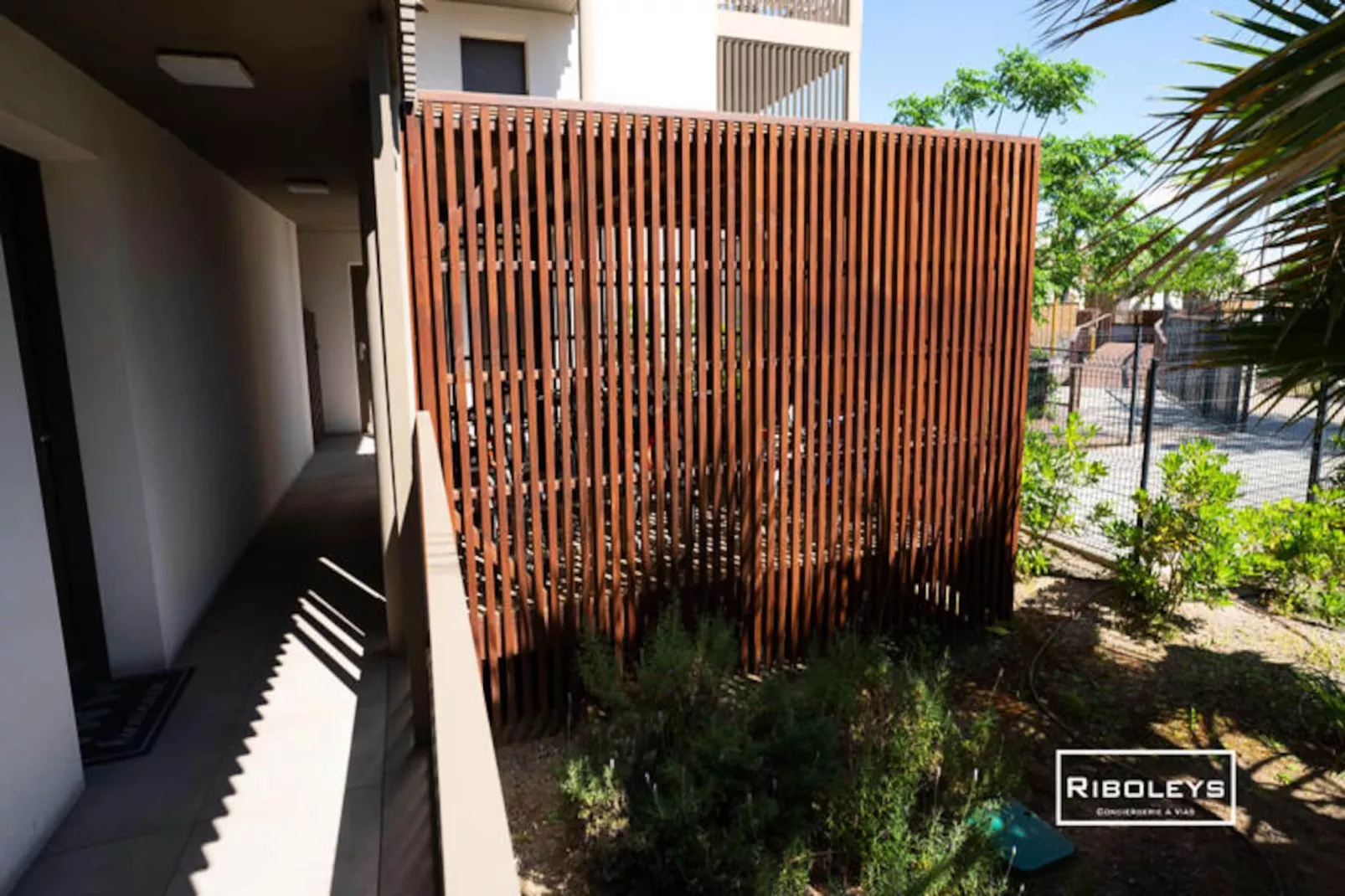 T4 Climatis&eacute; Avec Piscine &agrave; 400m De La Mer-Image-tags.