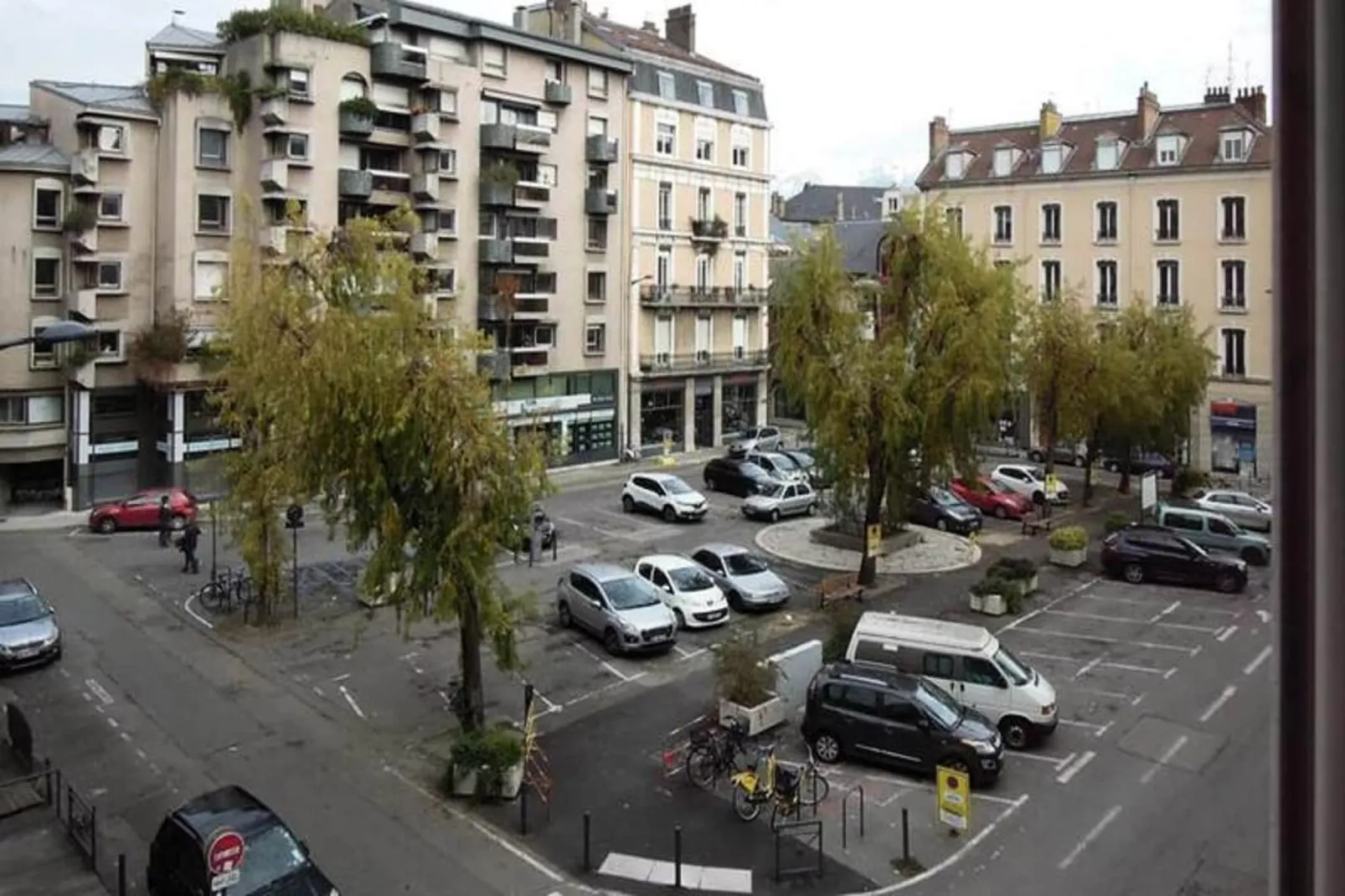 | Le Fantasque💃🏻| Hyper-centre, Commerces &agrave; Proximit&eacute; | T2-Uitzicht zomer