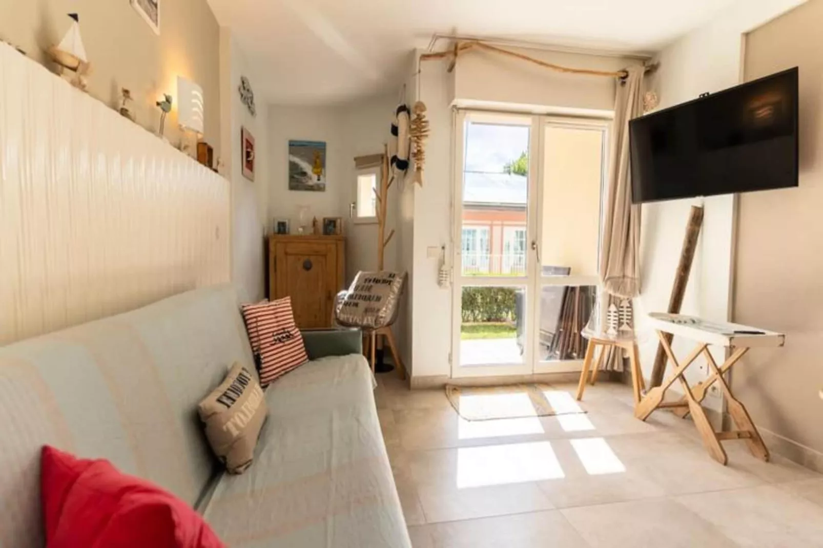 Résidence Appartement Pour 4 Pers Avec Piscine, Tennis Et  Parking 56-Buitenkant zomer