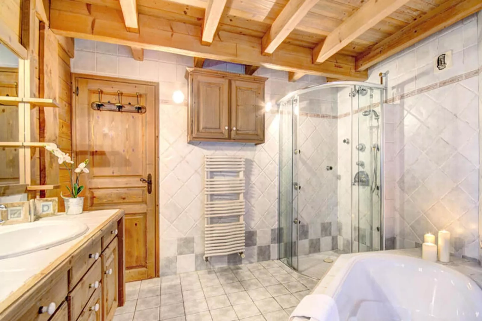 Résidence Lolana-Badkamer