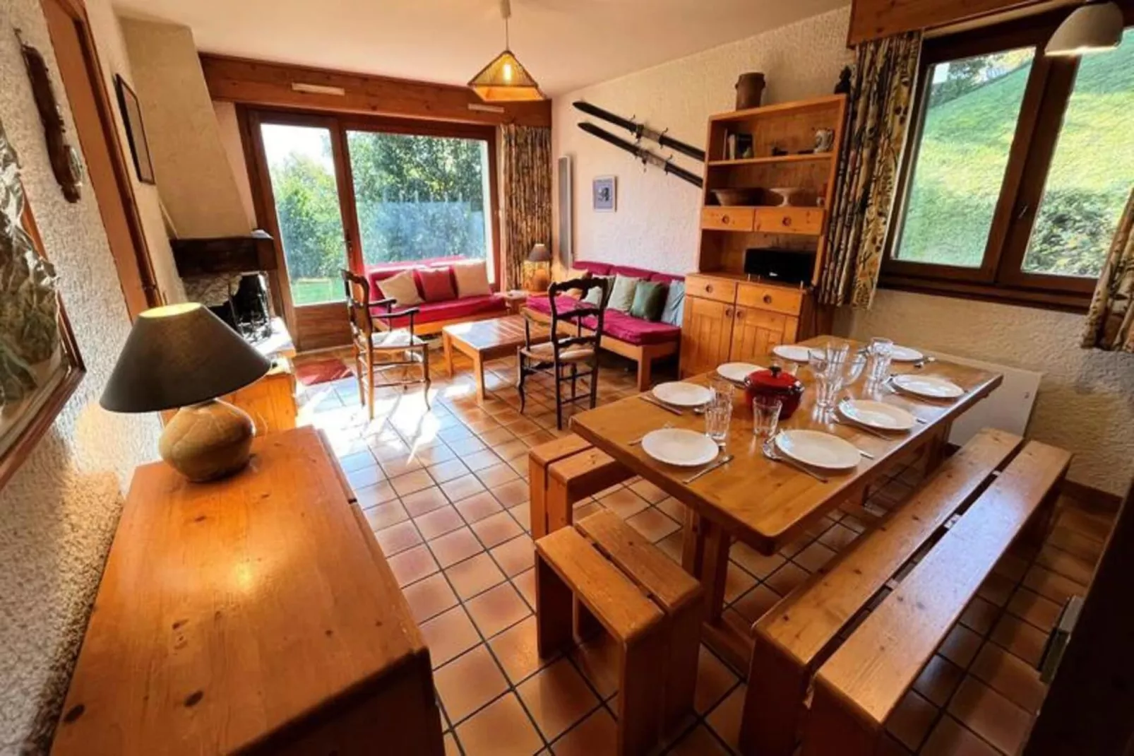 Résidence Les Planes-Buitenkant zomer