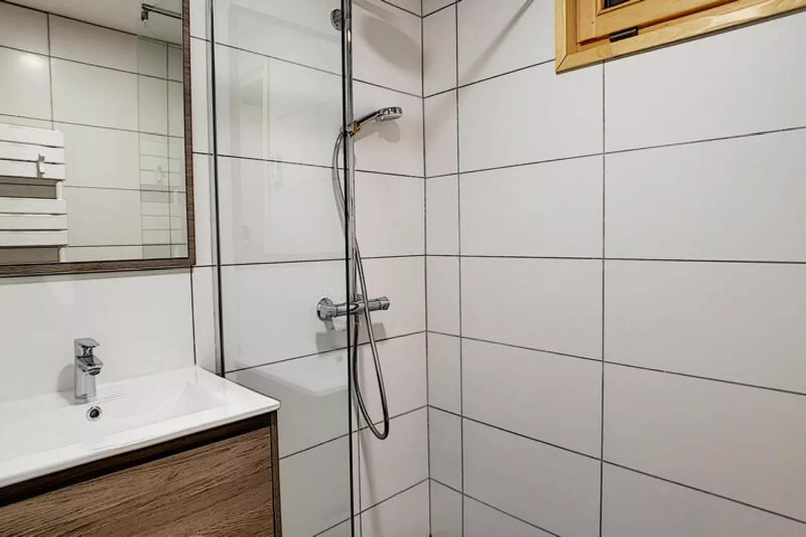 Appartements à Saint Jean d'Aulps-Badkamer