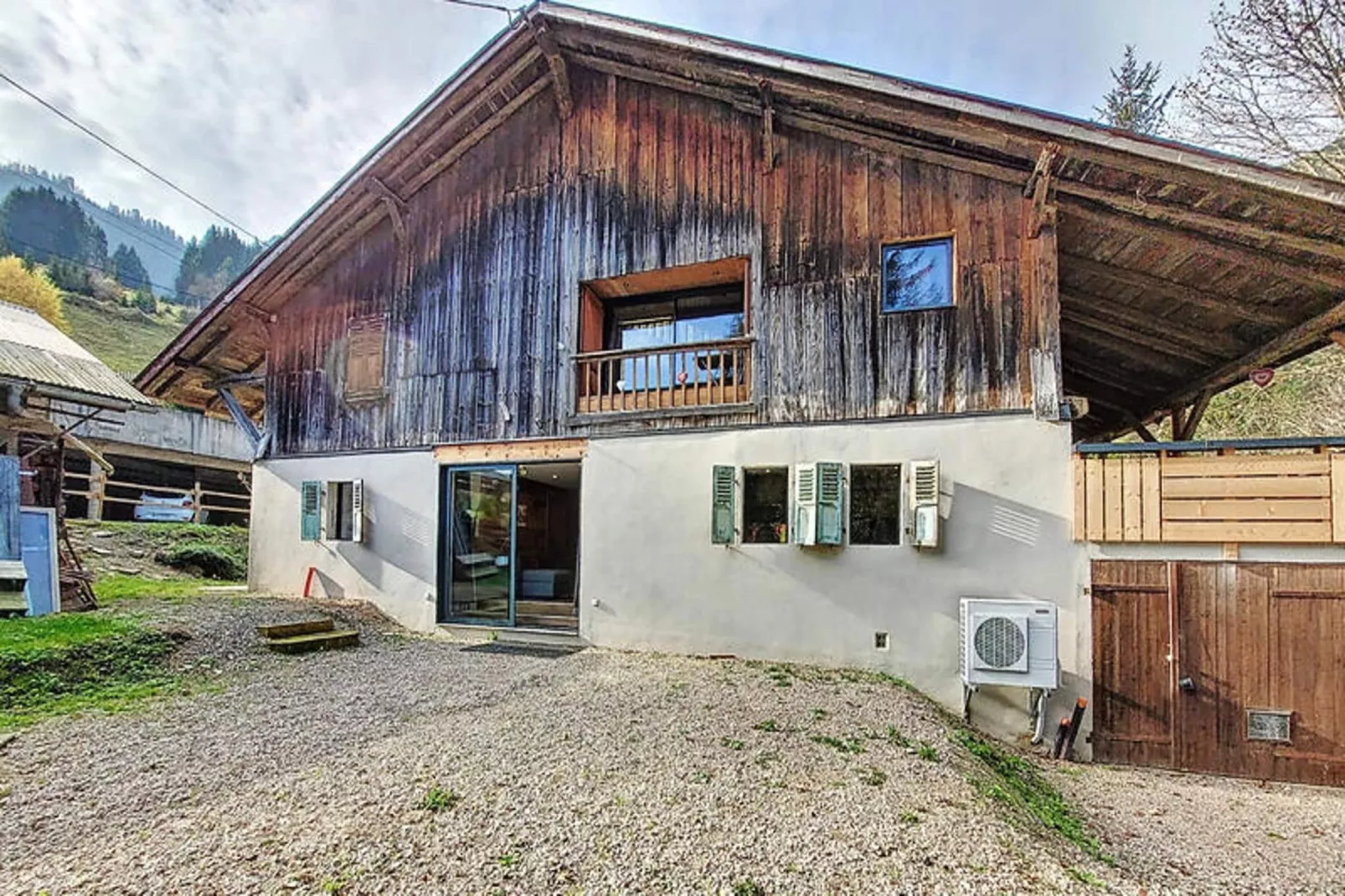 Appartements à Saint Jean d'Aulps-Buitenkant zomer