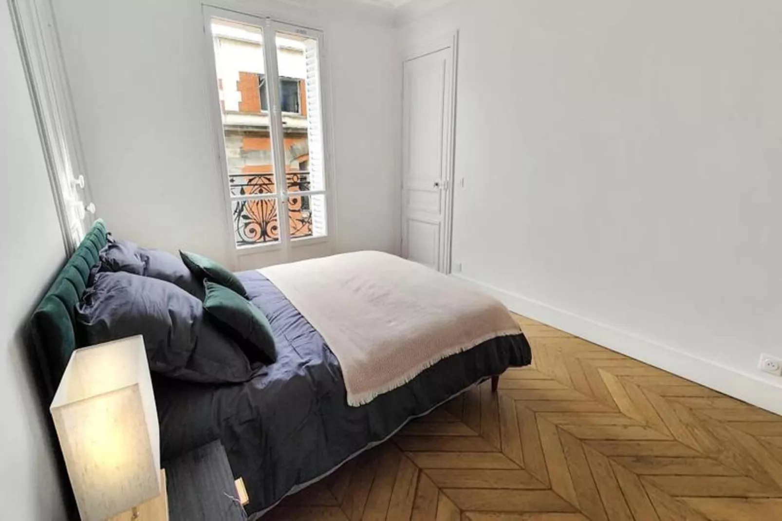 Appartement Refait &agrave; Neuf Dans Le Quartier Latin Paris 5e-Buitenkant zomer