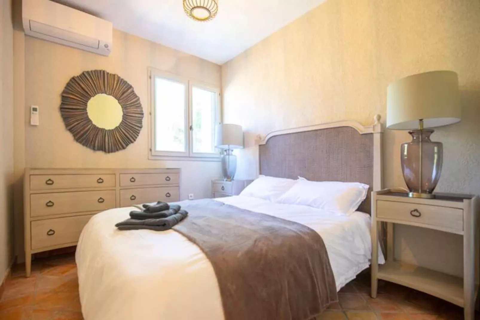 Villa 10 Pers Piscine Priv&eacute;e Pr&egrave;s De Saint-tropez-Image-tags.