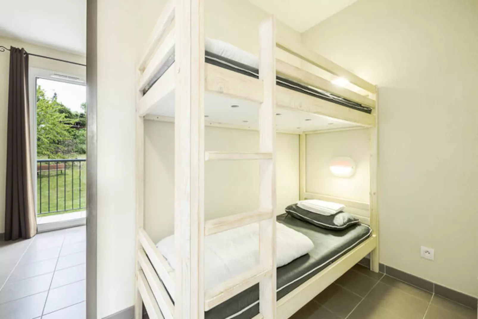 Résidence Garden & City Mont Ventoux - Malaucène****-Image-tags.