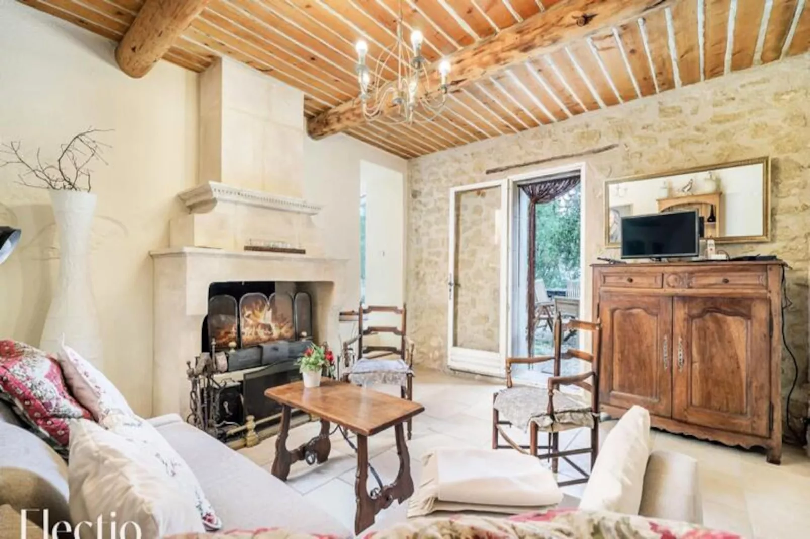 Mas Du Rocher I Piscine, P&eacute;tanque & Chemin&eacute;e-Image-tags.