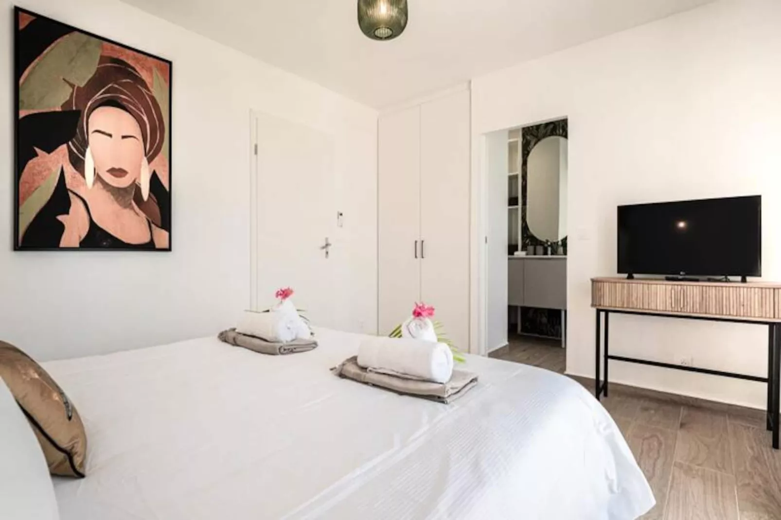 Villa Soleone-Image-tags.