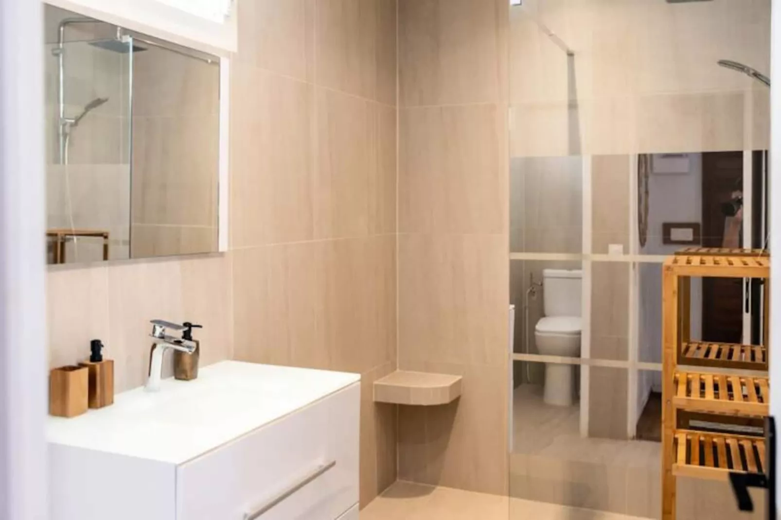 Villa Summer Forever-Image-tags.