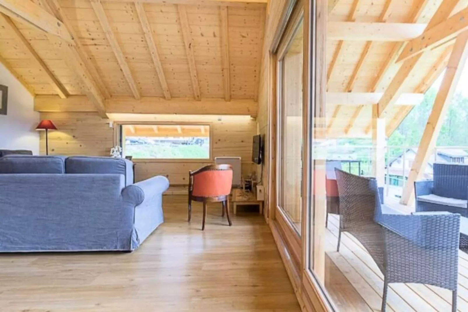 Chalet Cozy Au C&oelig;ur De La F&eacute;claz : S&eacute;jour Authentique Et Proche Des Pistes-Image-tags.