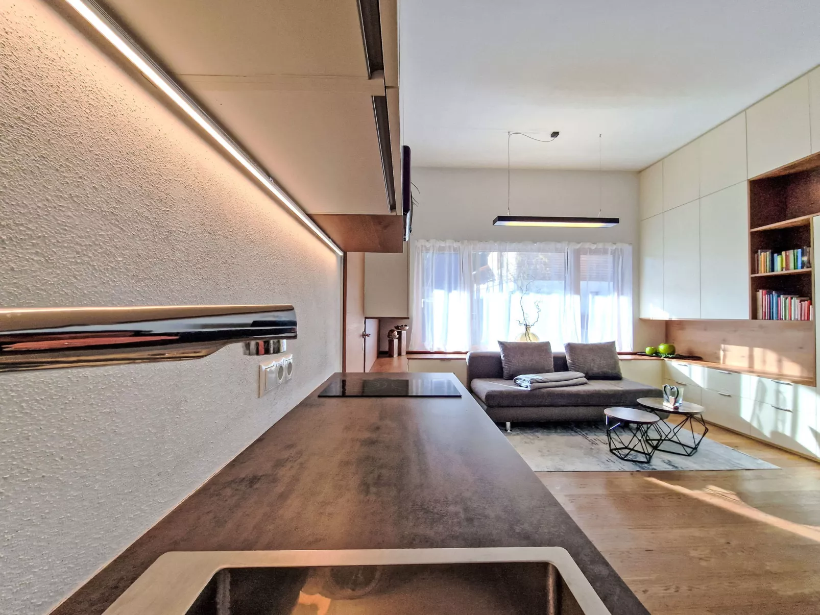 The Rock Design-Binnen