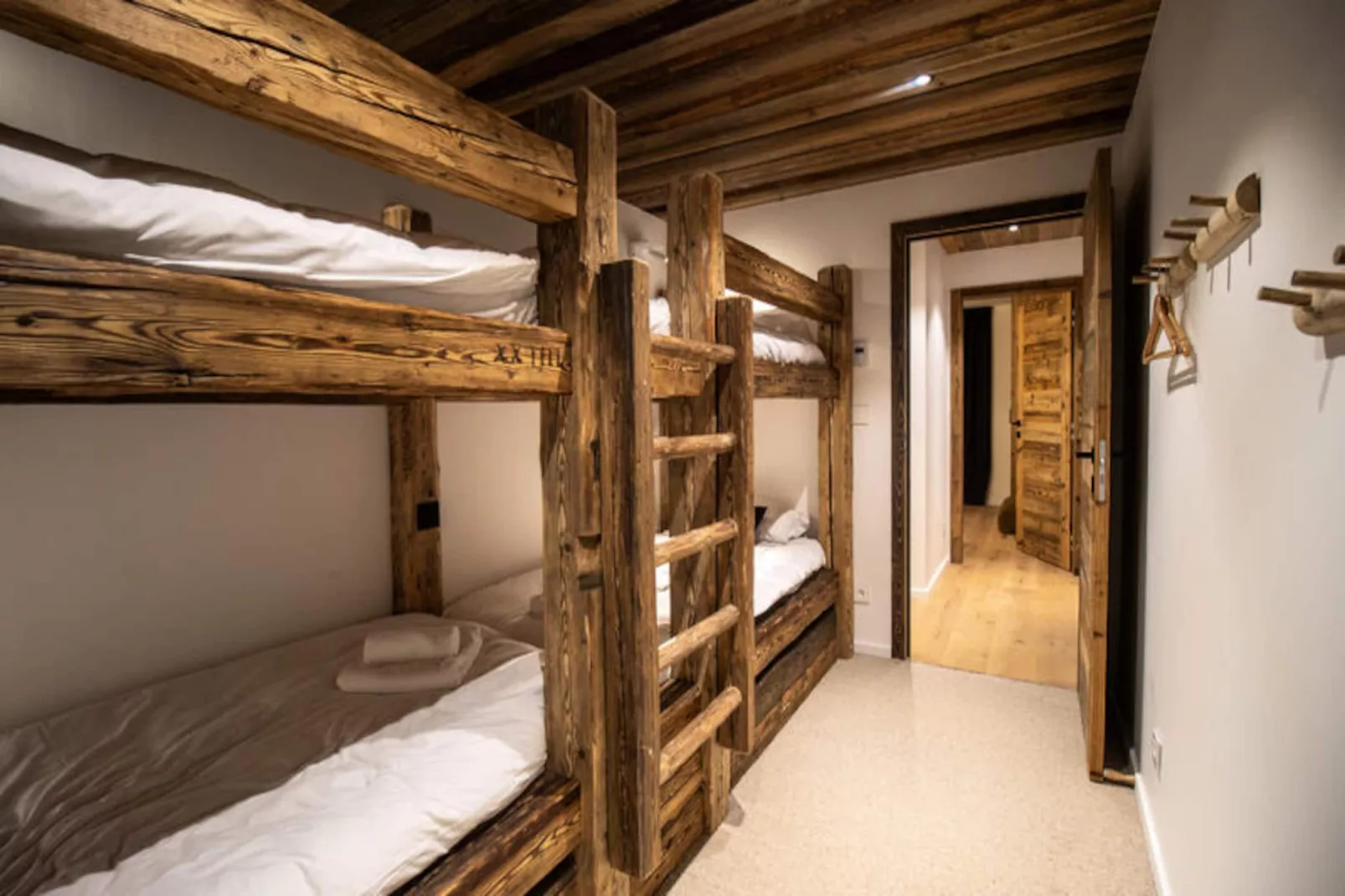 Chalets à Les Gets-Image-tags.