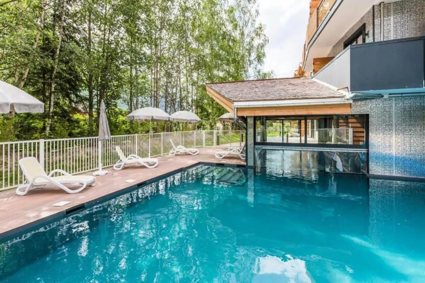 Résidence Prestige Odalys Isatis****-Uitzicht zomer