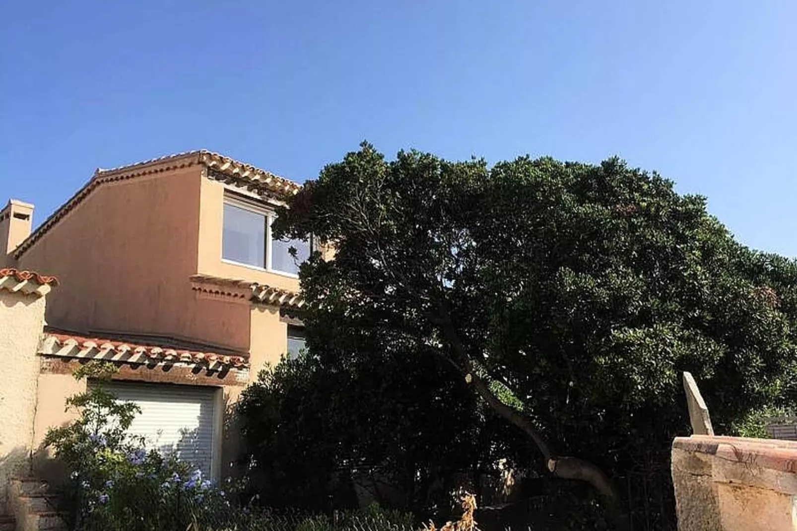 Résidence Rayolet Nord-Buitenkant zomer