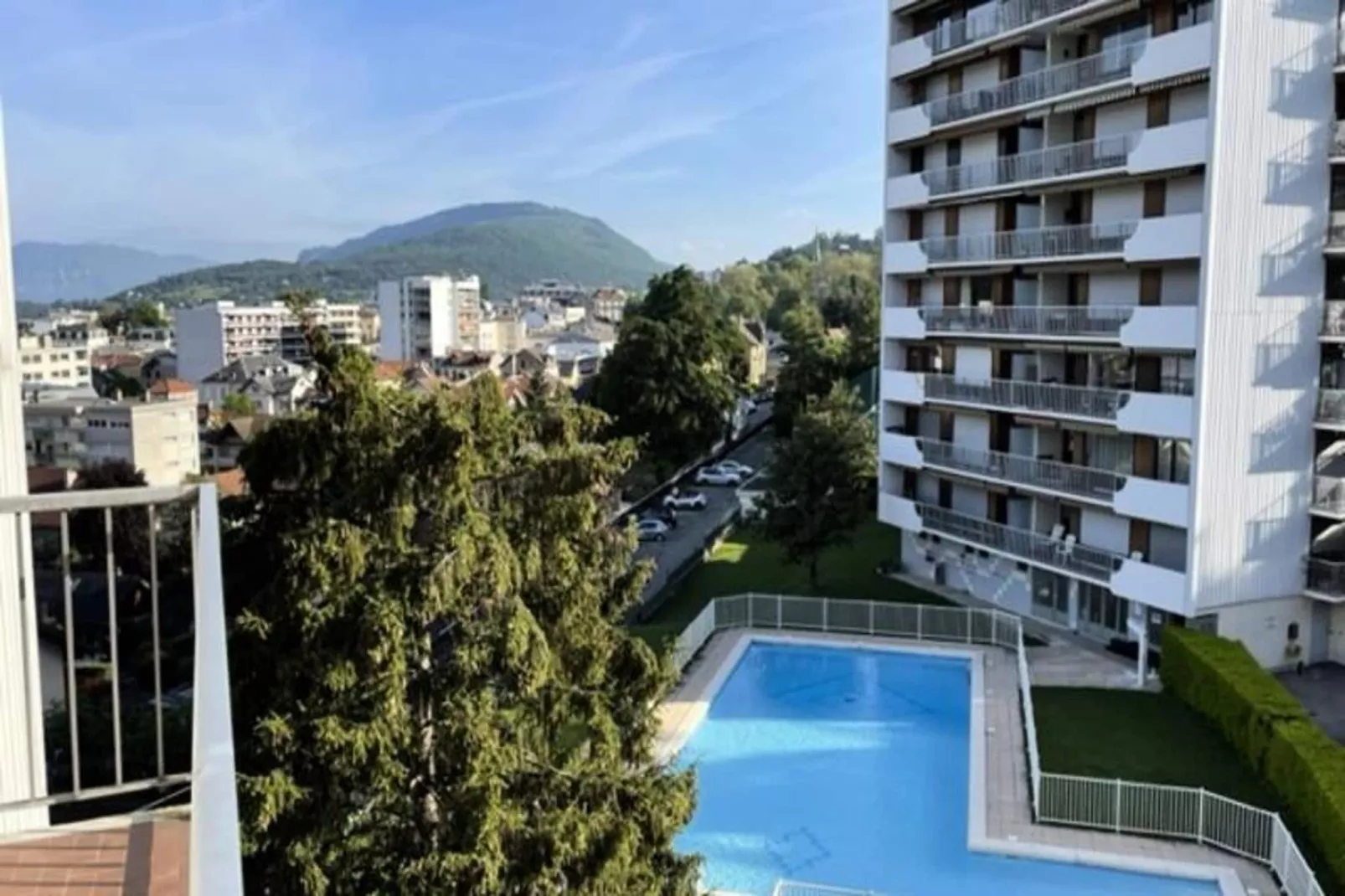 Résidence Montcalm D-Uitzicht zomer