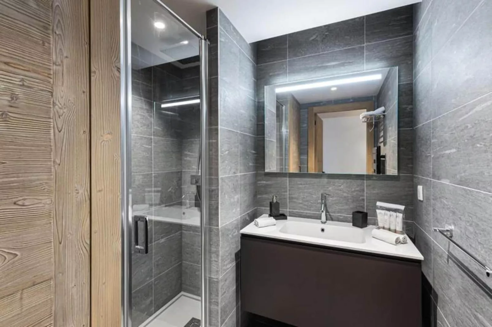 Résidence Stallion B-Buitenkant zomer