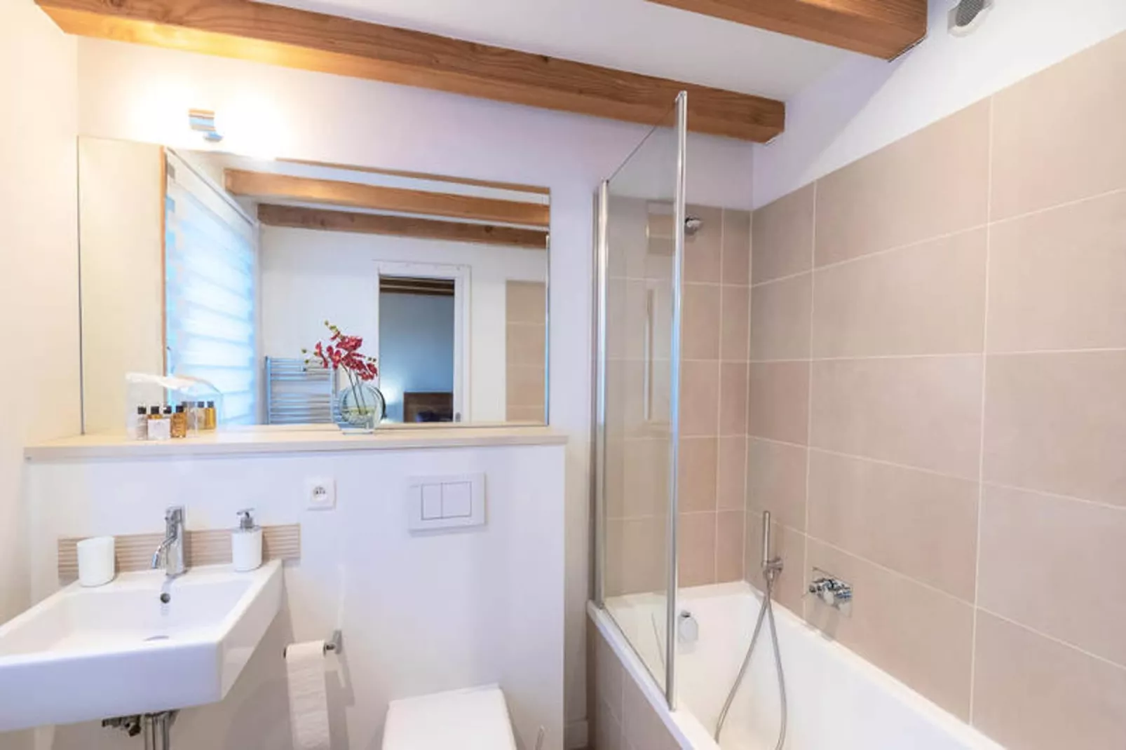 Résidence Gaia-Badkamer