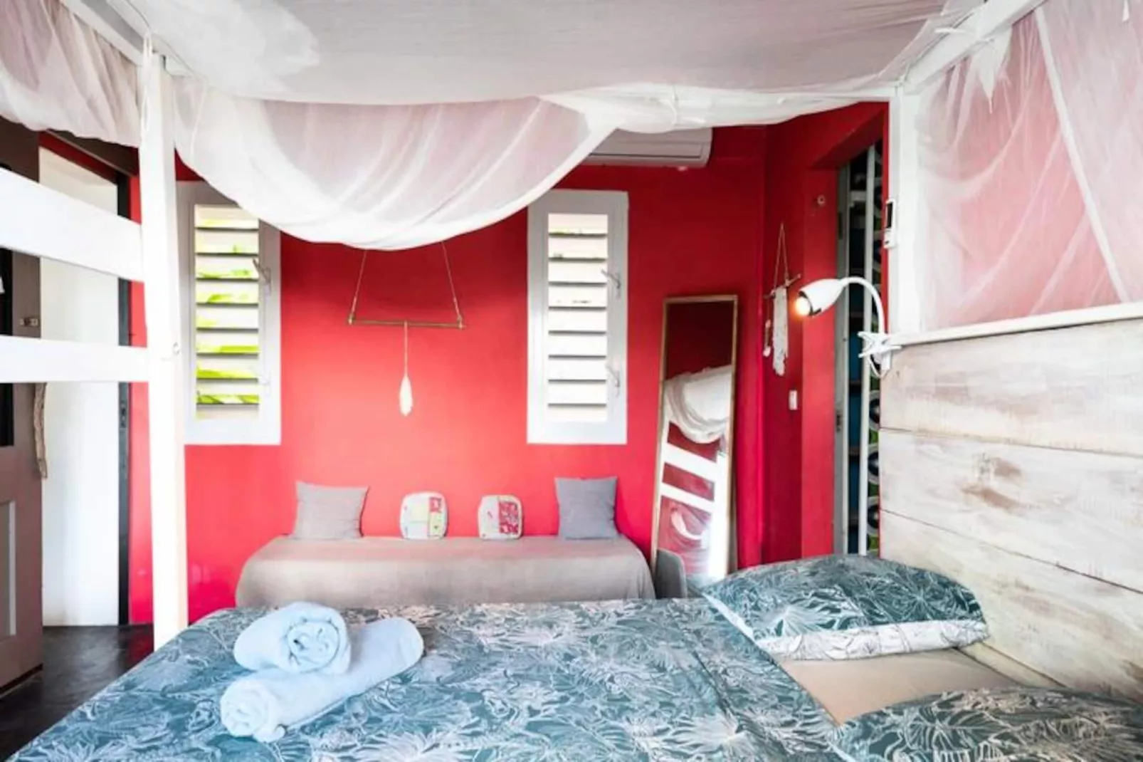 Villa Lakaz-Image-tags.