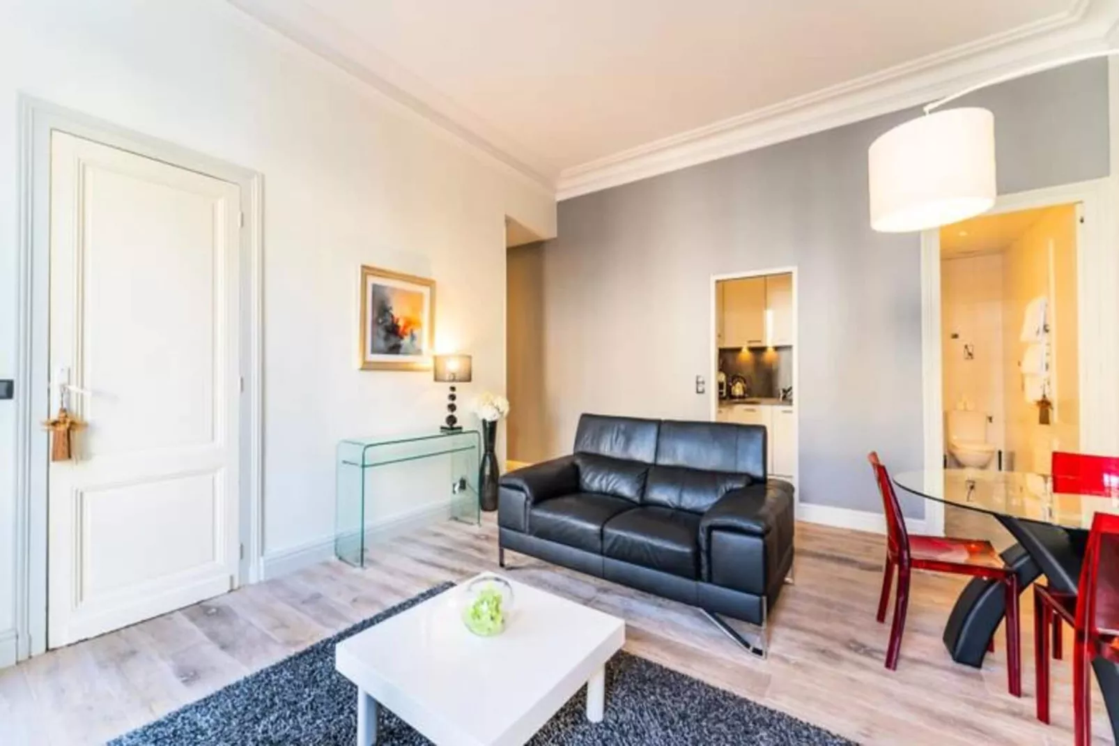 &eacute;l&eacute;gant Appartement Au C&oelig;ur Du Quartier Historique Saint-michel-Woonkamer