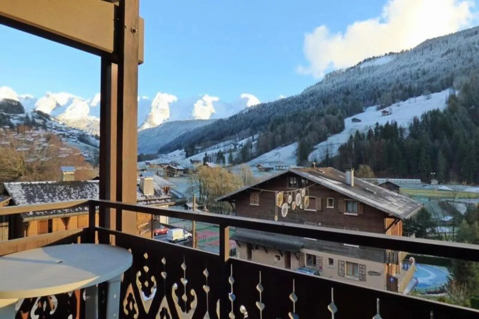 Résidence Cornillon A-Buitenkant zomer