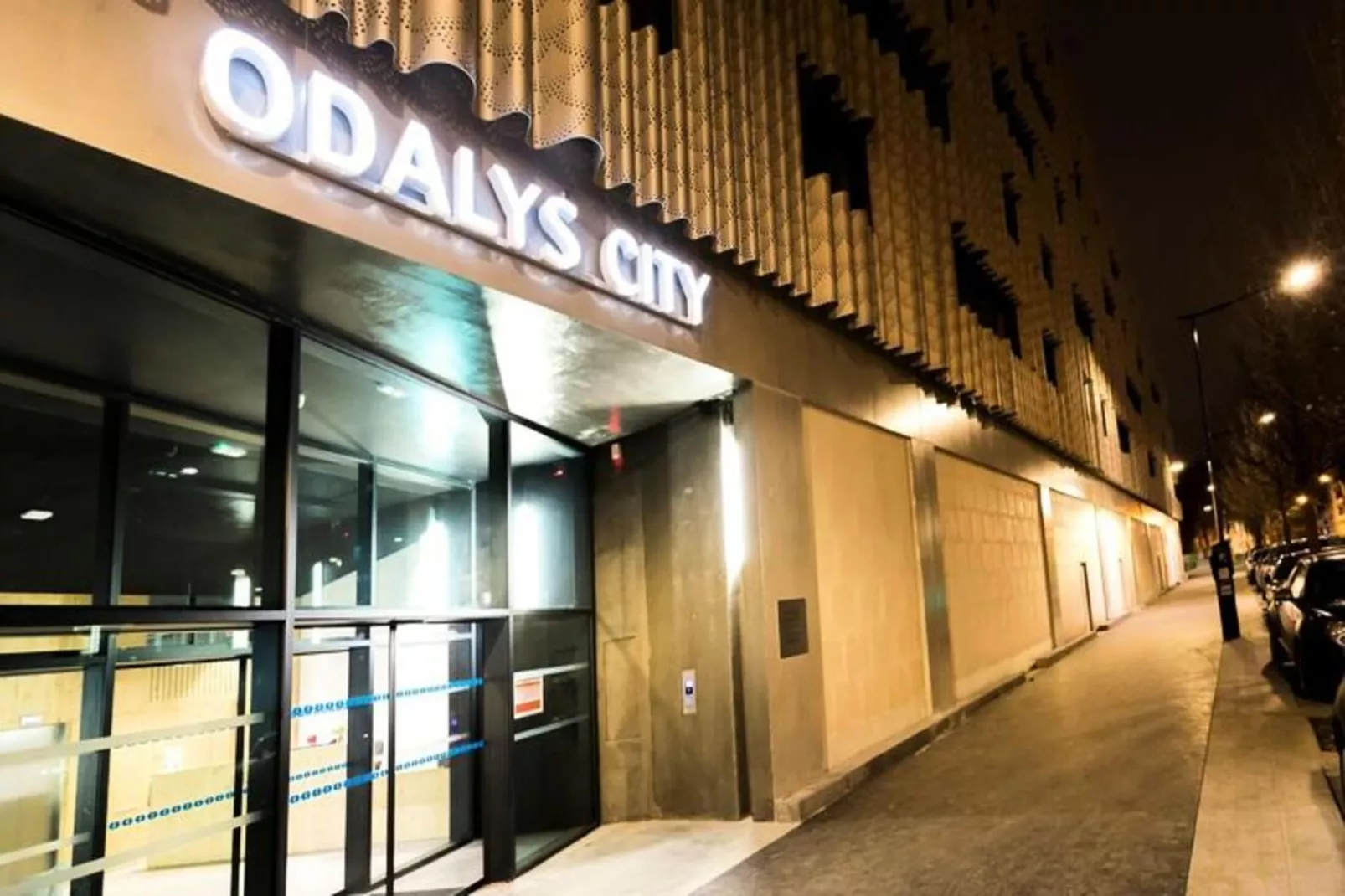 Appart'hôtel Odalys Paris XVII-Buitenkant zomer