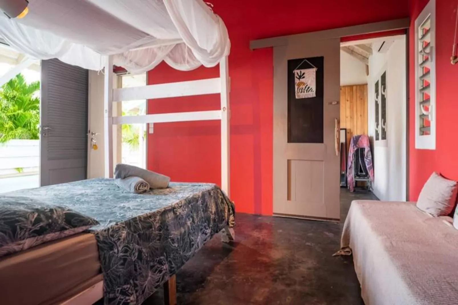 Villa Lakaz-Image-tags.