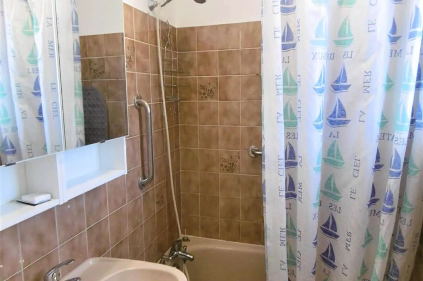 Résidence Les Korrigans-Badkamer